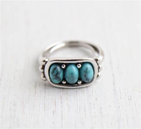 Avon stamped 197? 3 Stone Turquoise Ring